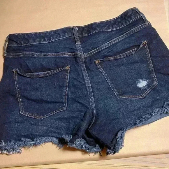 - Universal Thread dark  Jean shorts - Picture 3 of 4